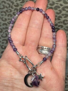 Dainty Amethyst Crystal Gemstone Charm Bracelet *Stone Of Spiritual Growth*